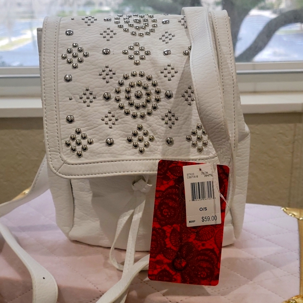 NEW NEVER USED CARLOS BY CARLOS SANTANA CROSS BODY